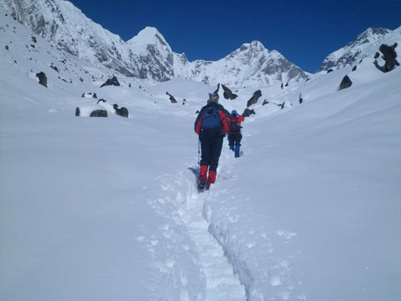On the way to Gorakshep from Lobuche
