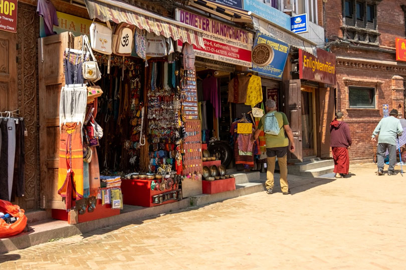 Tourists buying in local shop, Language Difference is to be avoided while traveling to Himalaya