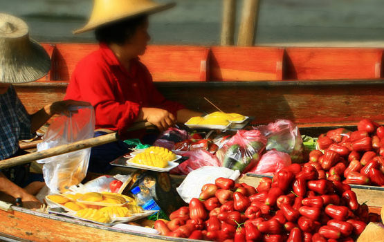 A Thailand Rendezvous floating-markets