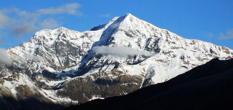 Pisang Peak