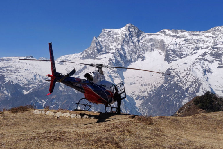 everest-helicopter-tour-luxuary