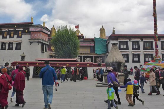 Can you travel independently in Tibet without a tour guide? traveling independently in tibet with a tour guide because you cannot travel tibet without a tour guide