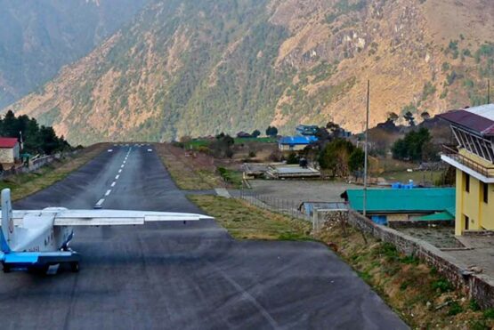 Best Alternative Options for Lukla Flight Cancelation Lukla Airpot and its alternatives when flight is cancelled