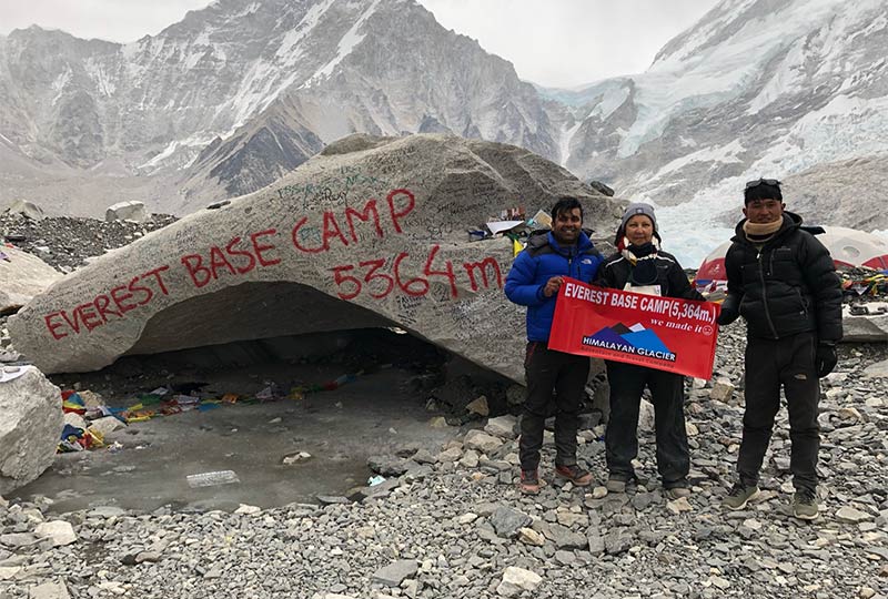 The famous photo spot of the Everest Base Camp