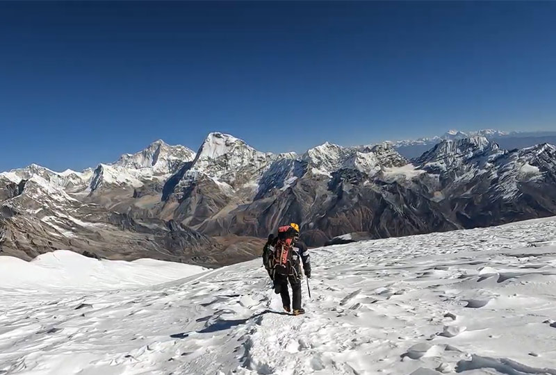 Team Stephan Galon returning from the Mera Peak Top