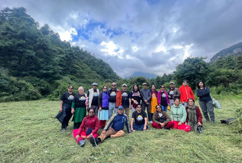 Yatris during the best time to visit Mount Kailash
