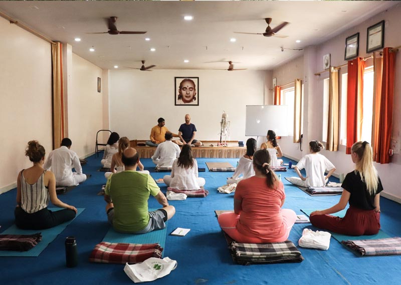 Yoga Vidya Mandiram – Rishikesh