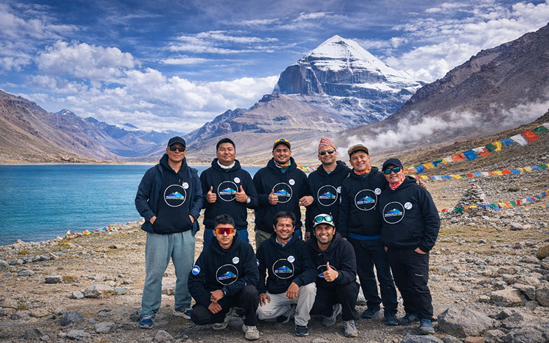 Kailash Yatra with Himalayan Glacier 's Hanuman Team