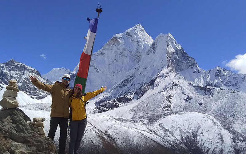 Eric and Iryna taking picture during everest trek